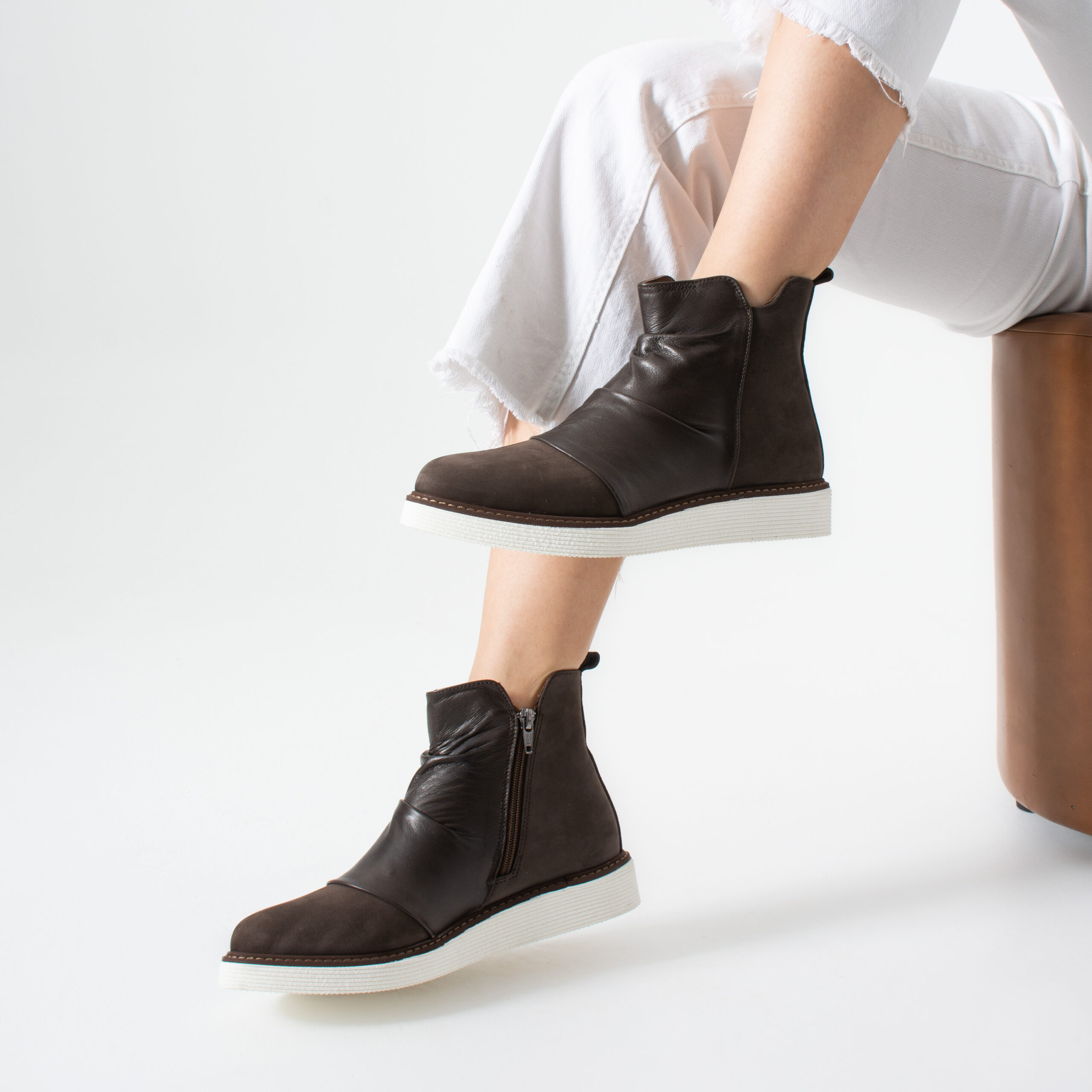 Botine maro din piele naturală și piele întoarsă Havana Botine maro din piele naturală și piele întoarsă Havana