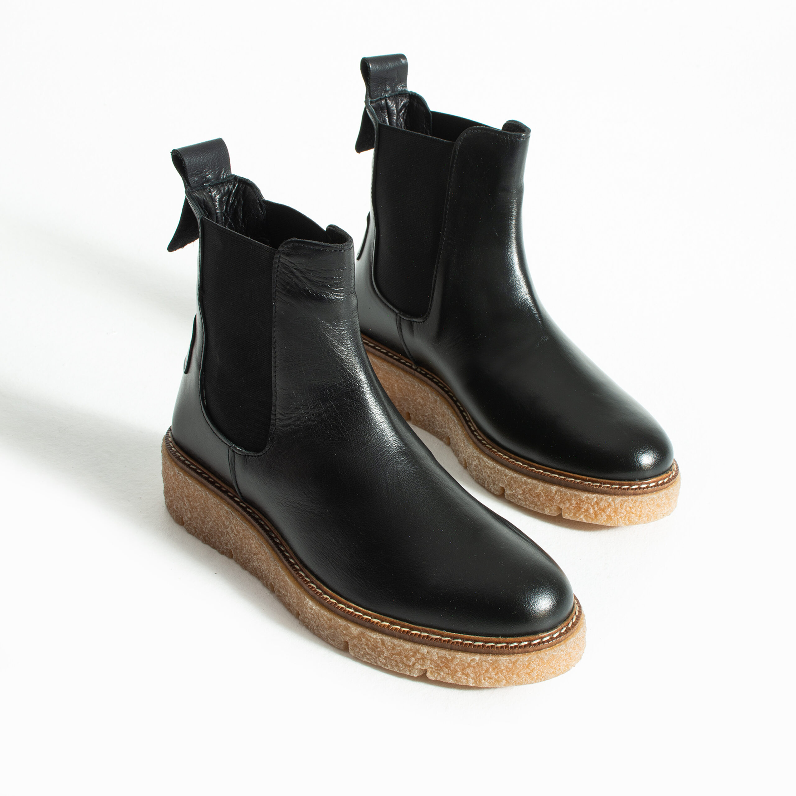 Botine Chelsea negre din piele naturală cu talpă din cauciuc Tabia Botine Chelsea negre din piele naturală cu talpă din cauciuc Tabia