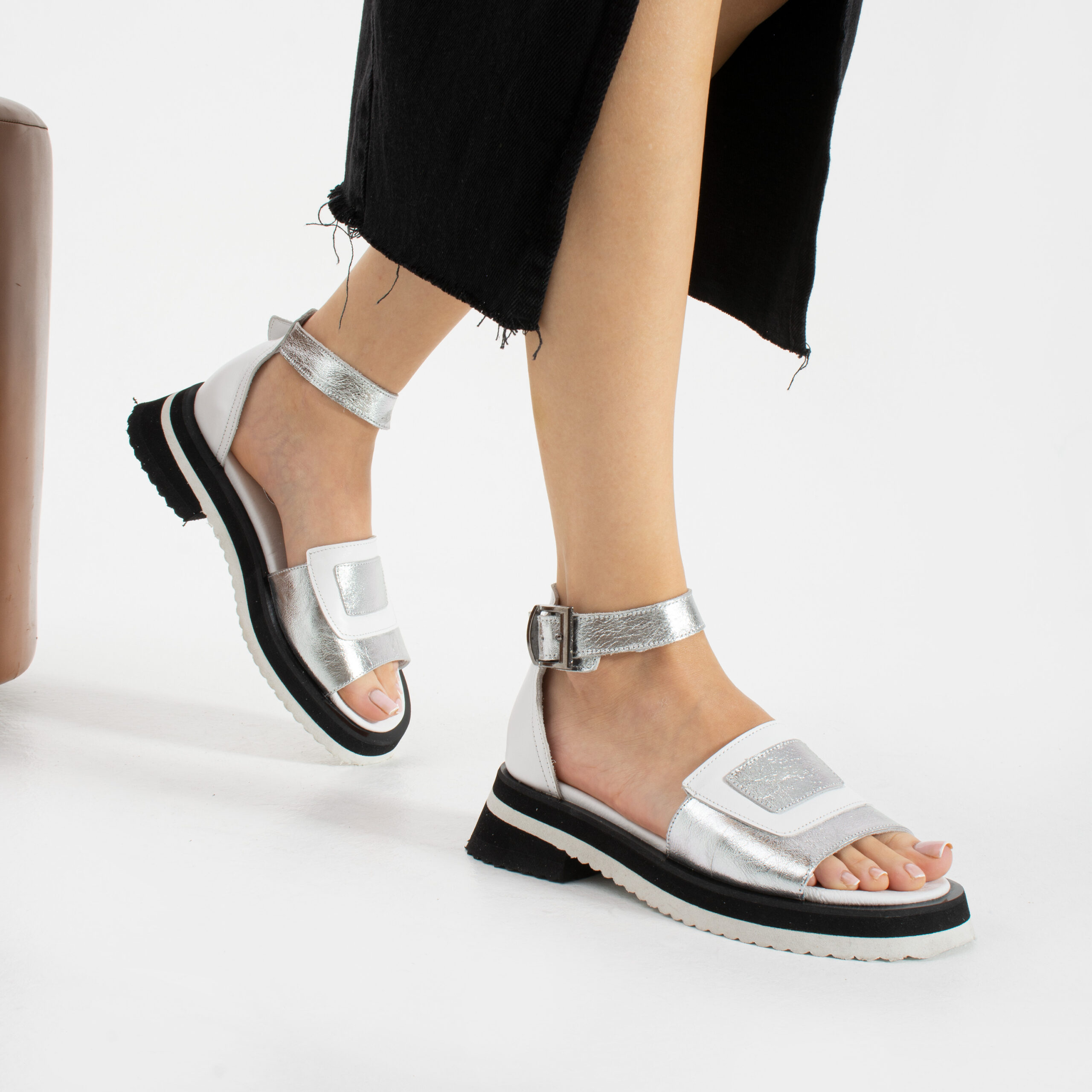 Sandale casual argintii din piele naturală pentru femei Khrista Sandale casual argintii din piele naturală pentru femei Khrista