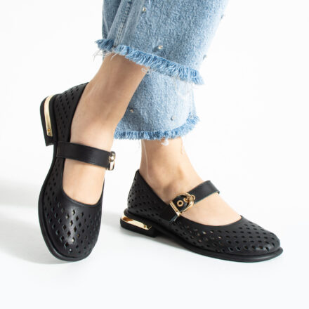 Pantofi Mary Jane negri din piele naturală perforată Shani