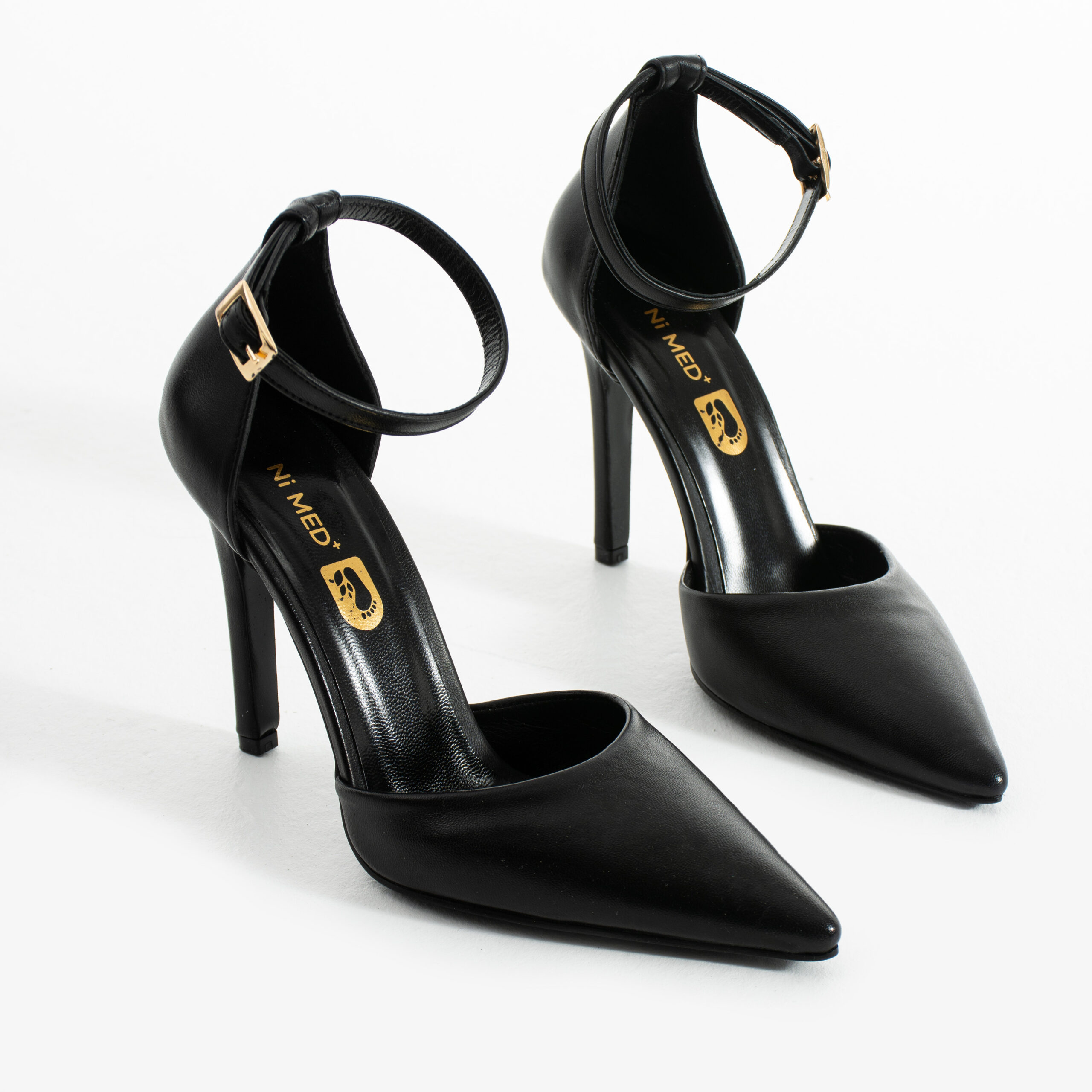 Pantofi eleganți decupați negri cu toc din piele naturală Casandra Pantofi eleganți decupați negri cu toc din piele naturală Casandra