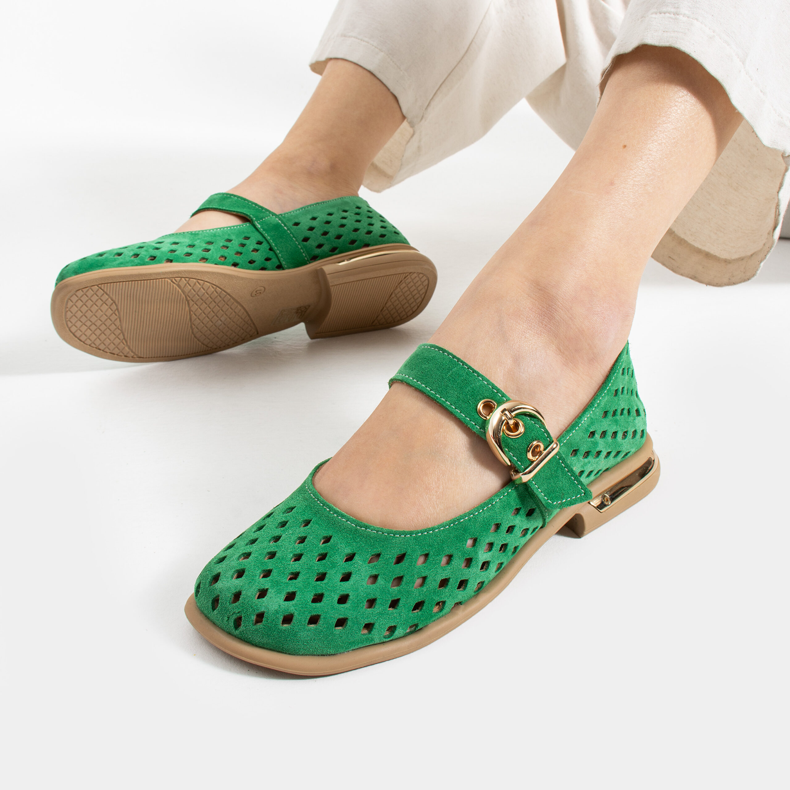 Pantofi Mary Jane verzi din piele întoarsă naturală perforată Shani Pantofi Mary Jane verzi din piele întoarsă naturală perforată Shani