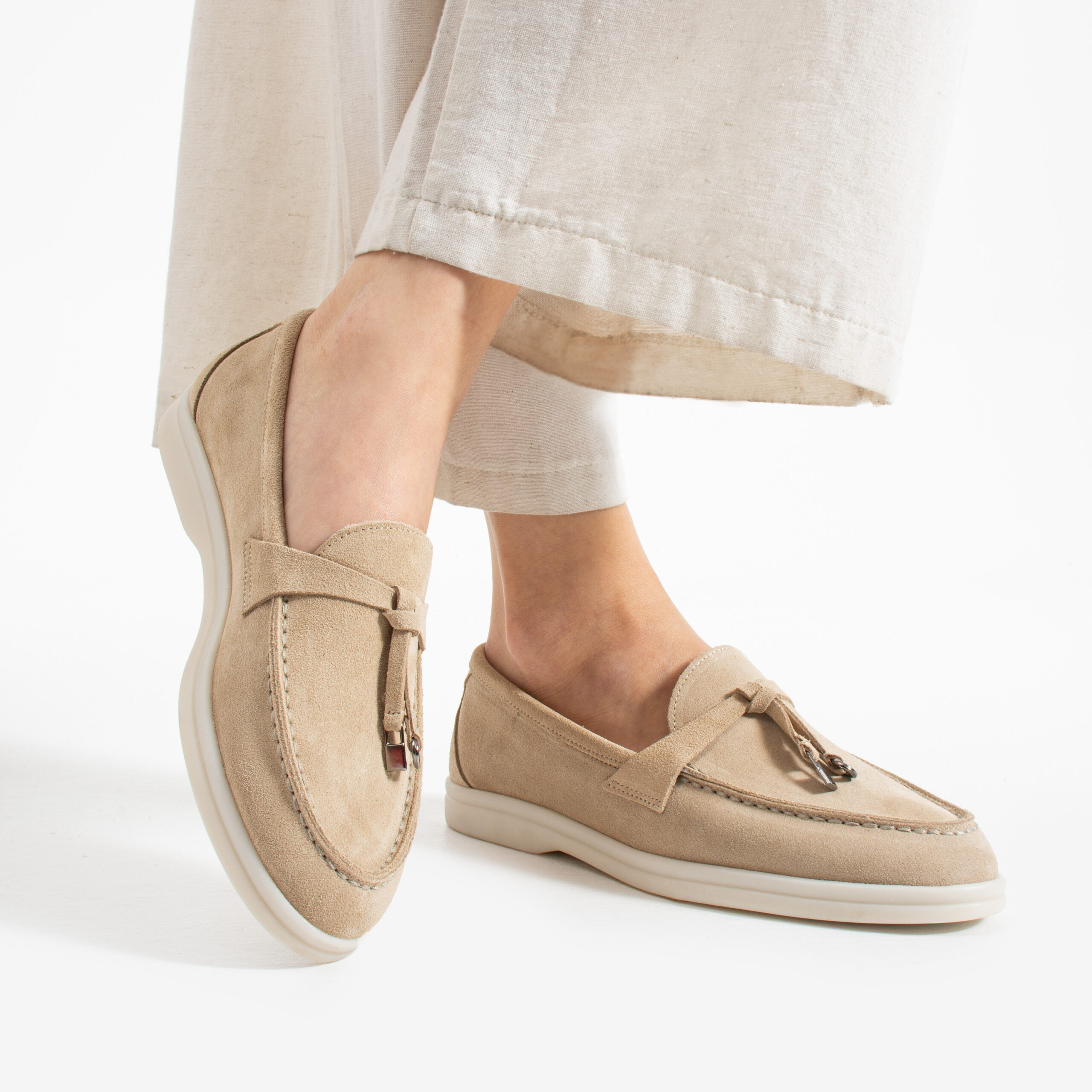 Mocasini de damă bej din piele întoarsă naturală Mombasa Mocasini de damă bej din piele întoarsă naturală Mombasa