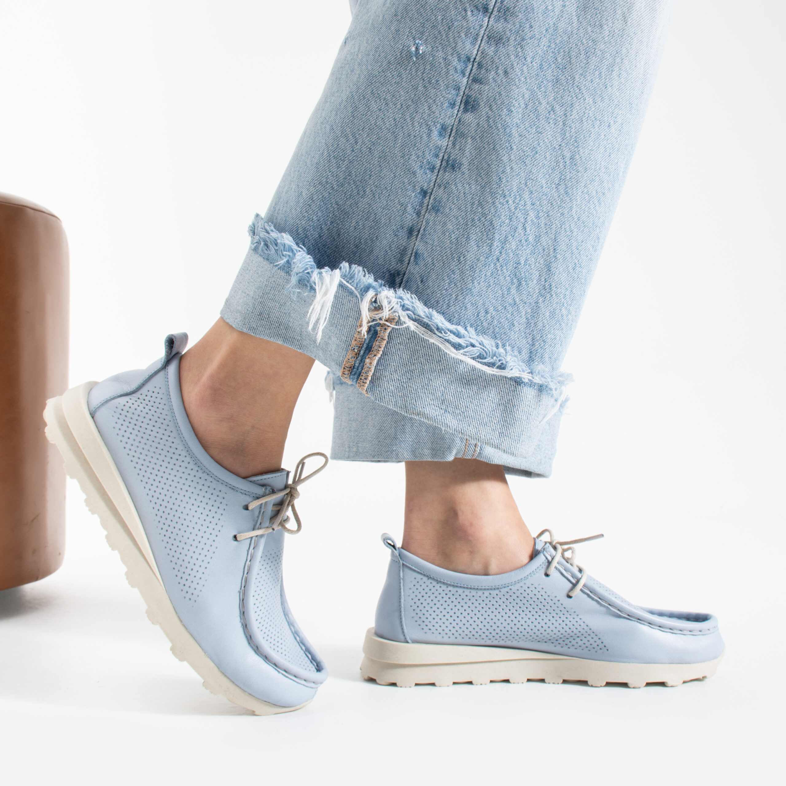 Pantofi casual albaștri din piele naturală cu șireturi Lina Pantofi casual albaștri din piele naturală cu șireturi Lina