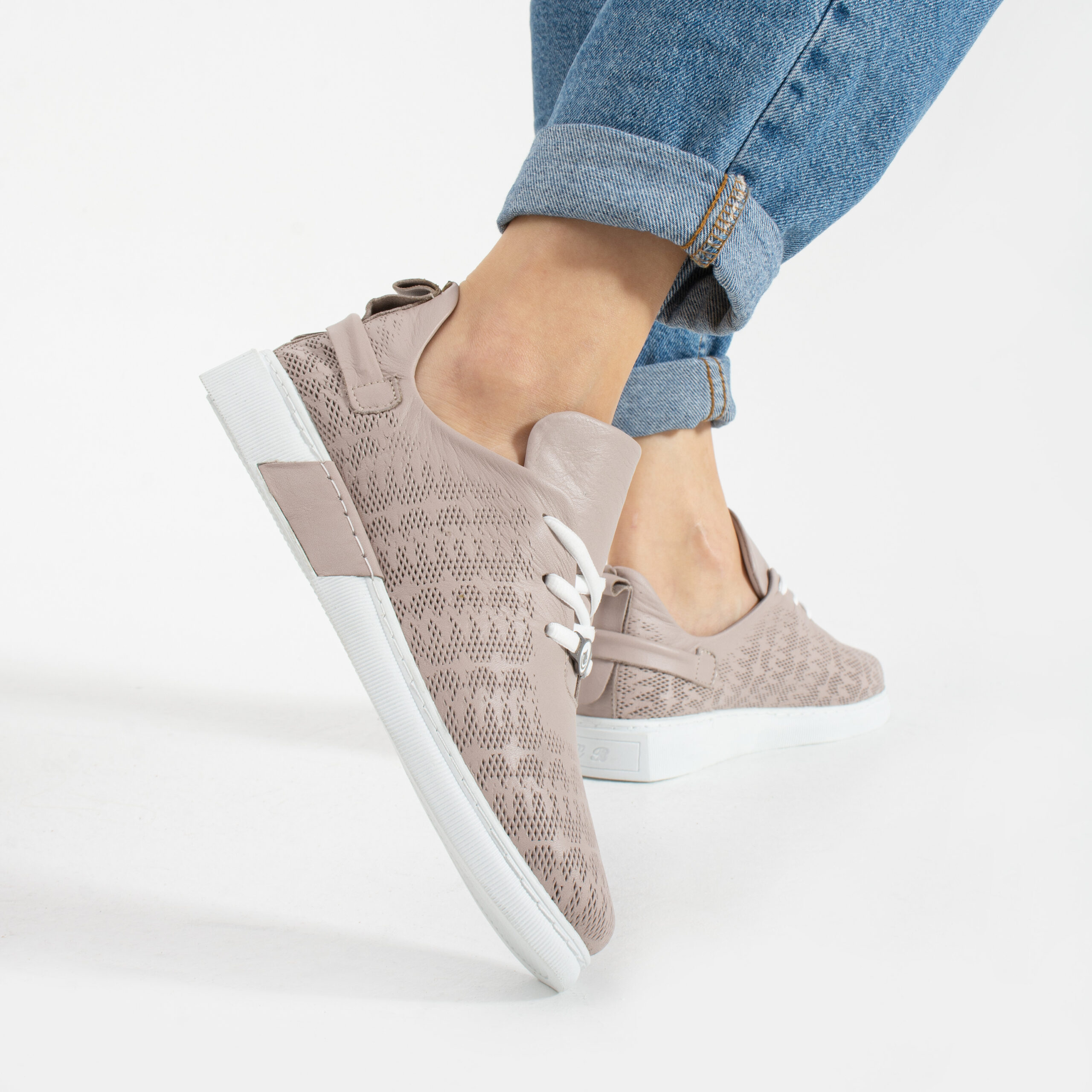 Pantofi sport-eleganți de damă din piele naturală Ayten Pantofi sport-eleganți de damă din piele naturală Ayten