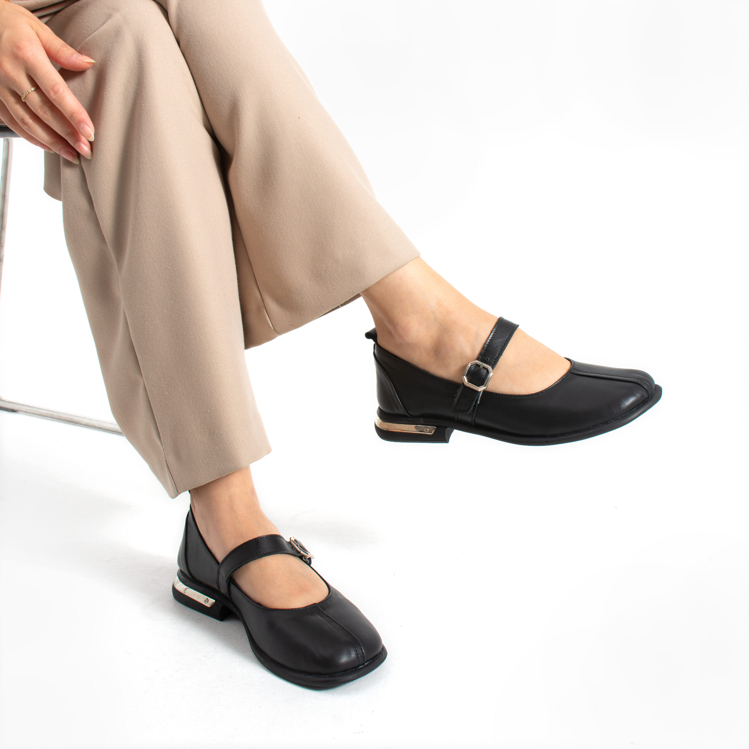 Pantofi negri de damă din piele naturală Sofia Pantofi negri de damă din piele naturală Sofia