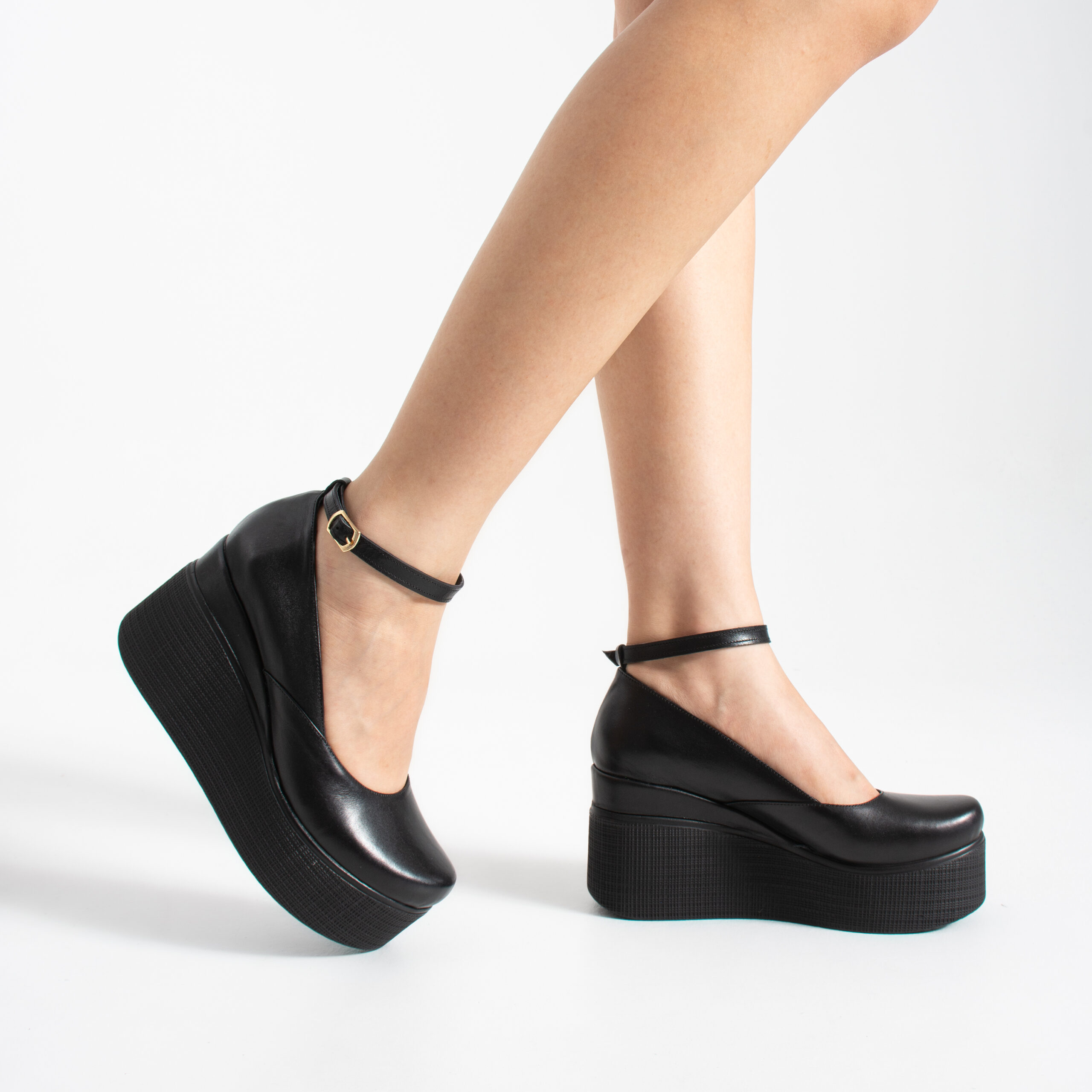 Pantofi damă negri cu platformă din piele naturală Ginevra Pantofi damă negri cu platformă din piele naturală Ginevra
