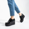 Pantofi de damă negri din piele naturală lăcuită, cu platformă și șireturi Addison