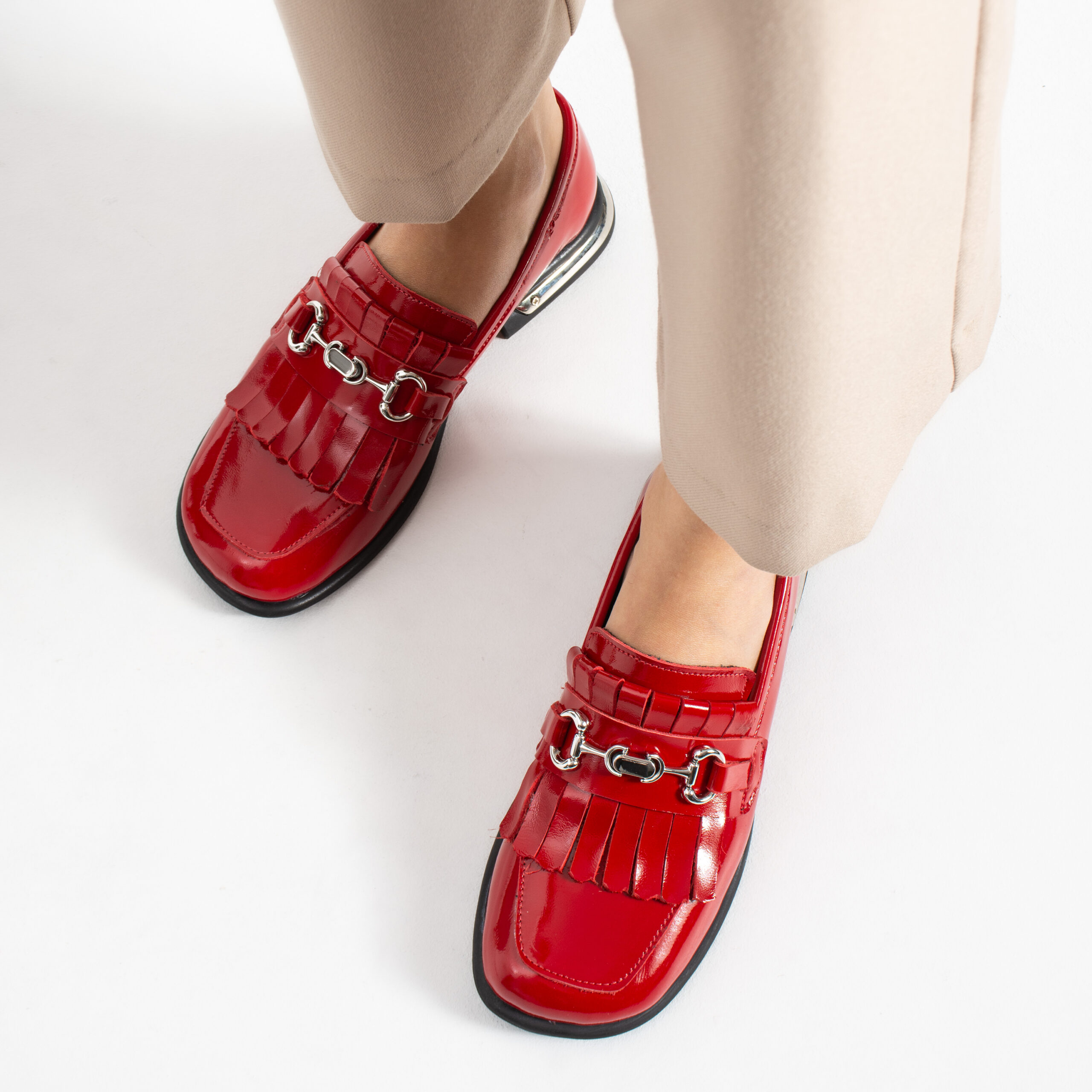 Mocasini damă roșii lăcuiți din piele naturală Amanda Mocasini damă roșii lăcuiți din piele naturală Amanda