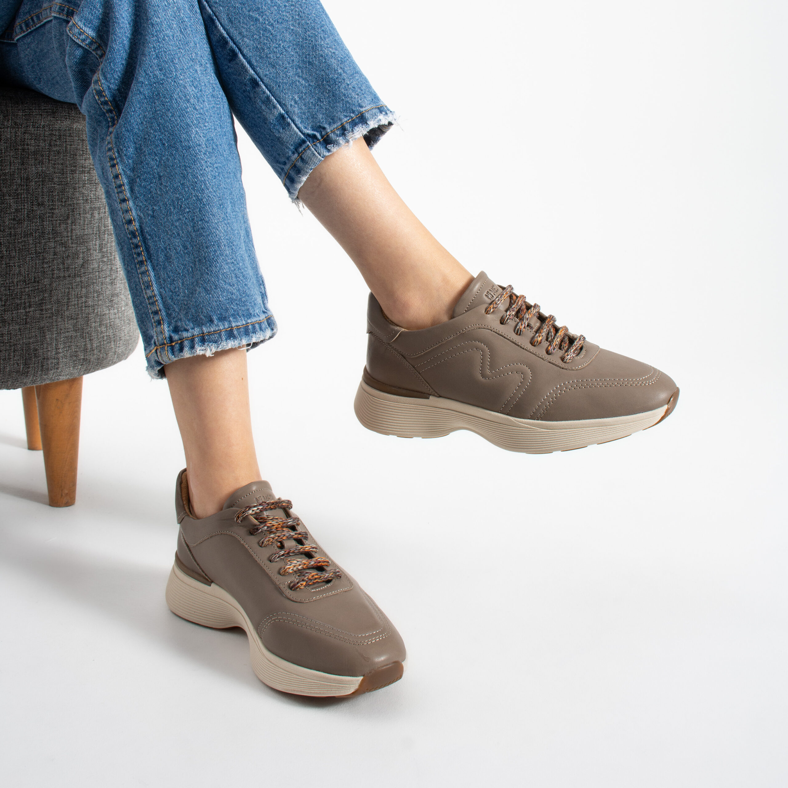 Sneakers damă din piele naturală Vizoniu Amelia Sneakers damă din piele naturală Vizoniu Amelia