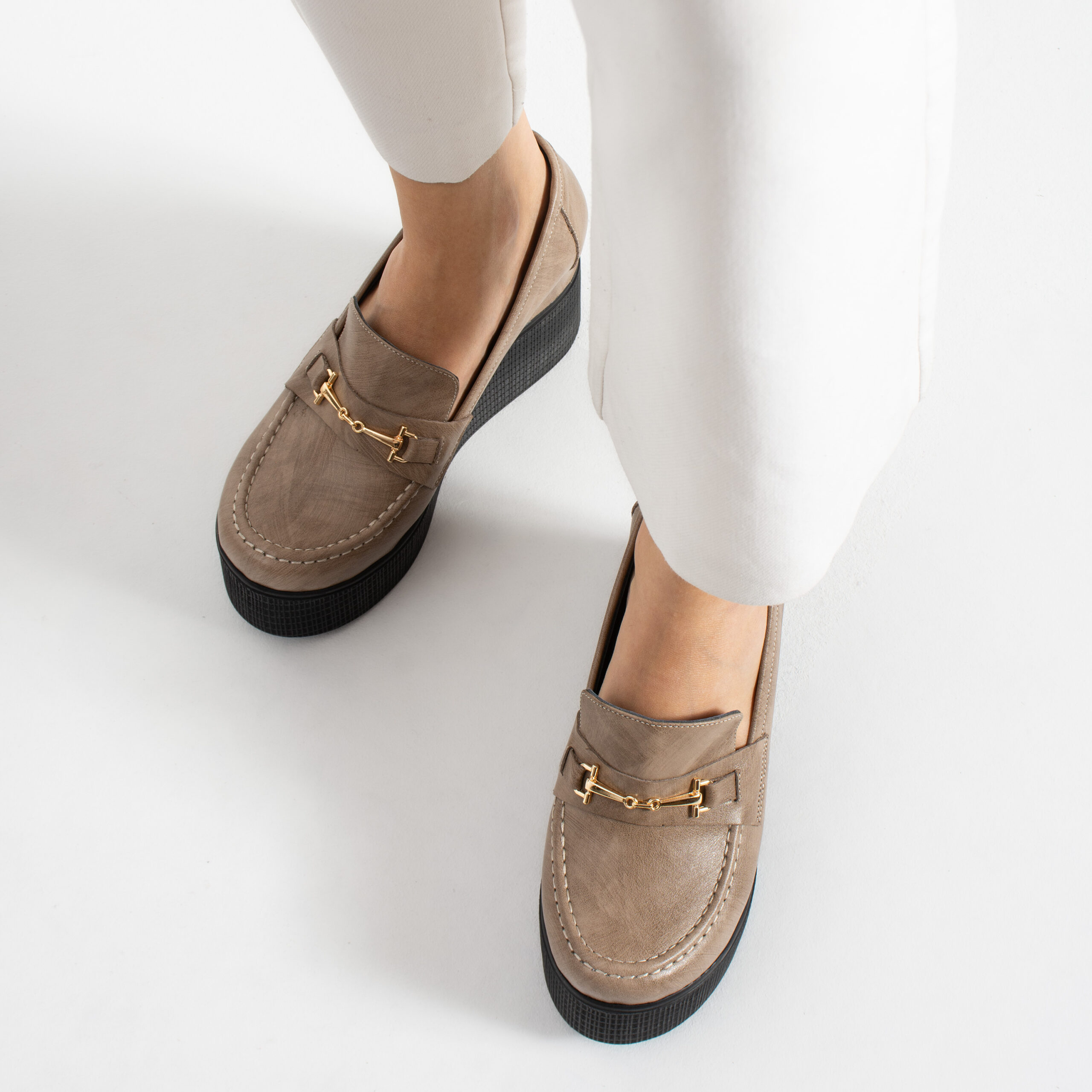 Pantofi eleganți bej cu platformă din piele naturală Giorgia Pantofi eleganți bej cu platformă din piele naturală Giorgia