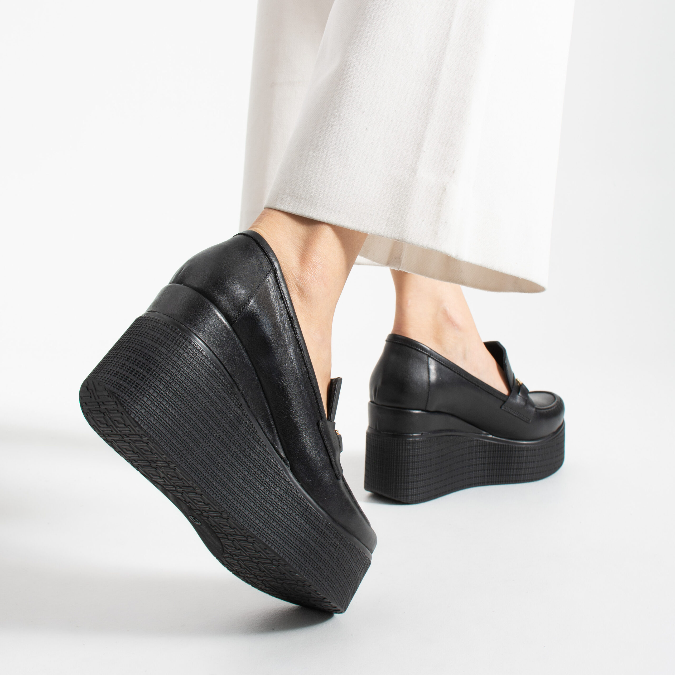 Pantofi eleganți negri cu platformă din piele naturală Giorgia Pantofi eleganți negri cu platformă din piele naturală Giorgia