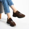 Sneakers maro închis Harriet, din piele întoarsă naturală, cu două seturi de șireturi