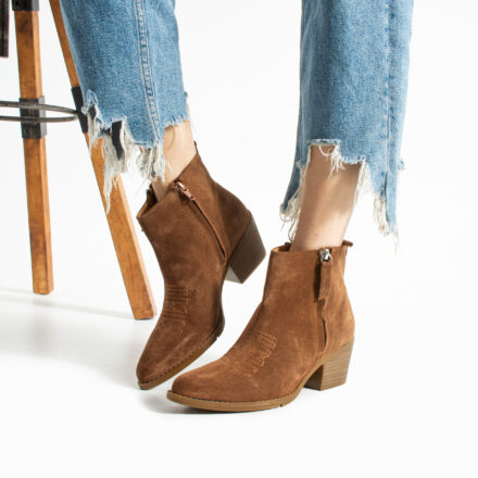 Botine cowboy scurte maro cu toc Valeria, din piele întoarsă naturală, pentru femei