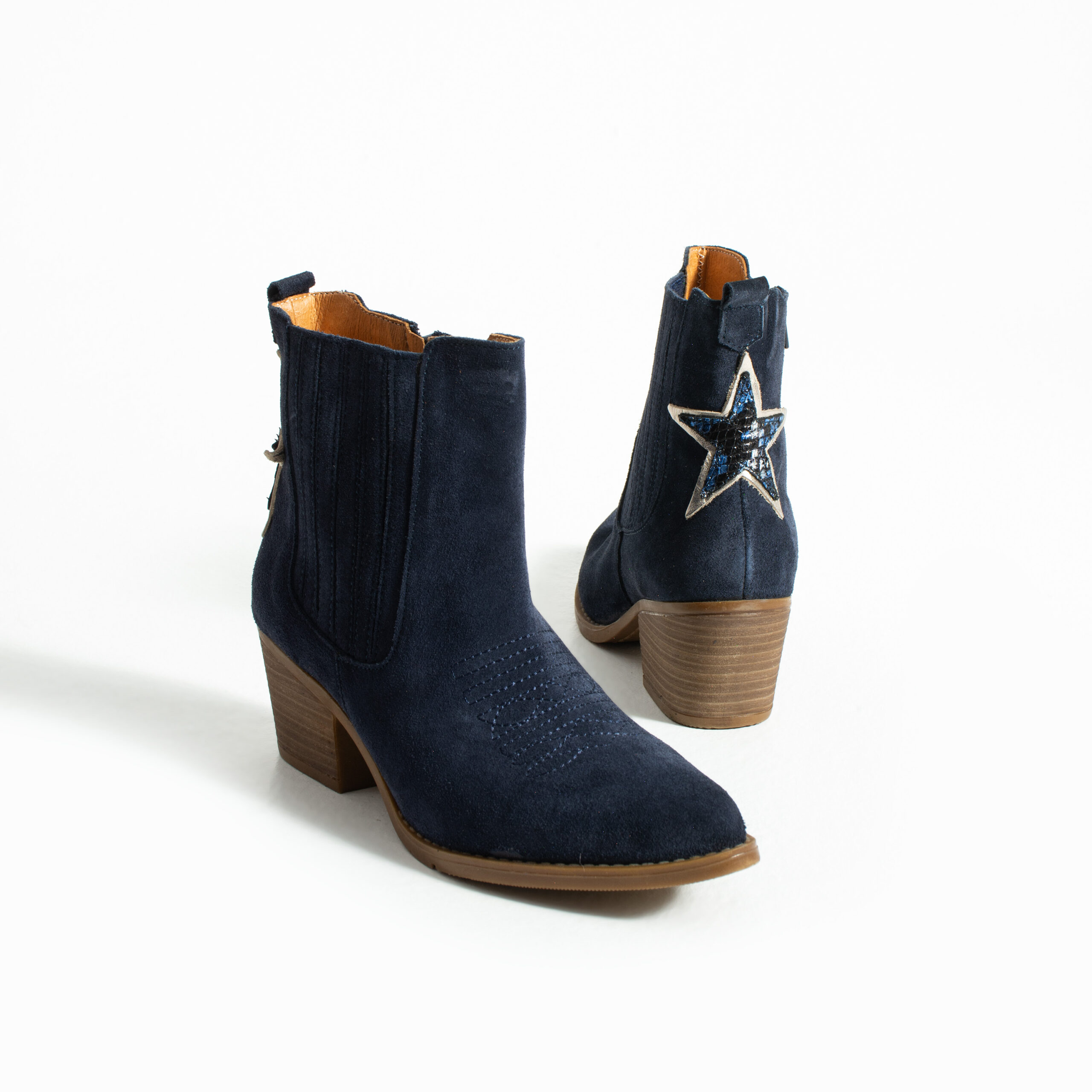 Botine cowboy albastre cu toc din piele întoarsă naturală, cu decorațiune, Sabina Botine cowboy albastre cu toc din piele întoarsă naturală, cu decorațiune, Sabina