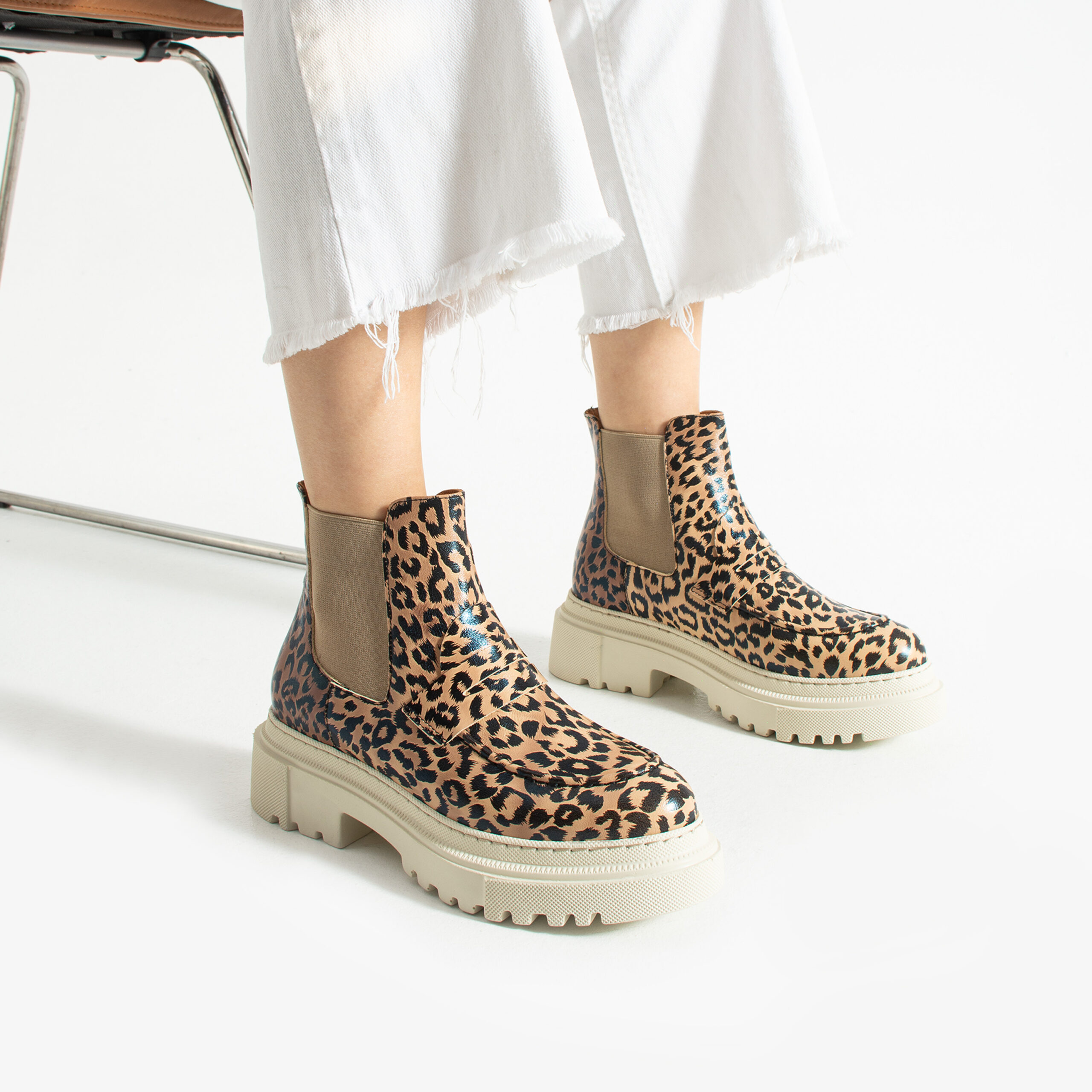 Botine Chelsea leopard din piele naturală Francesca Botine Chelsea leopard din piele naturală Francesca