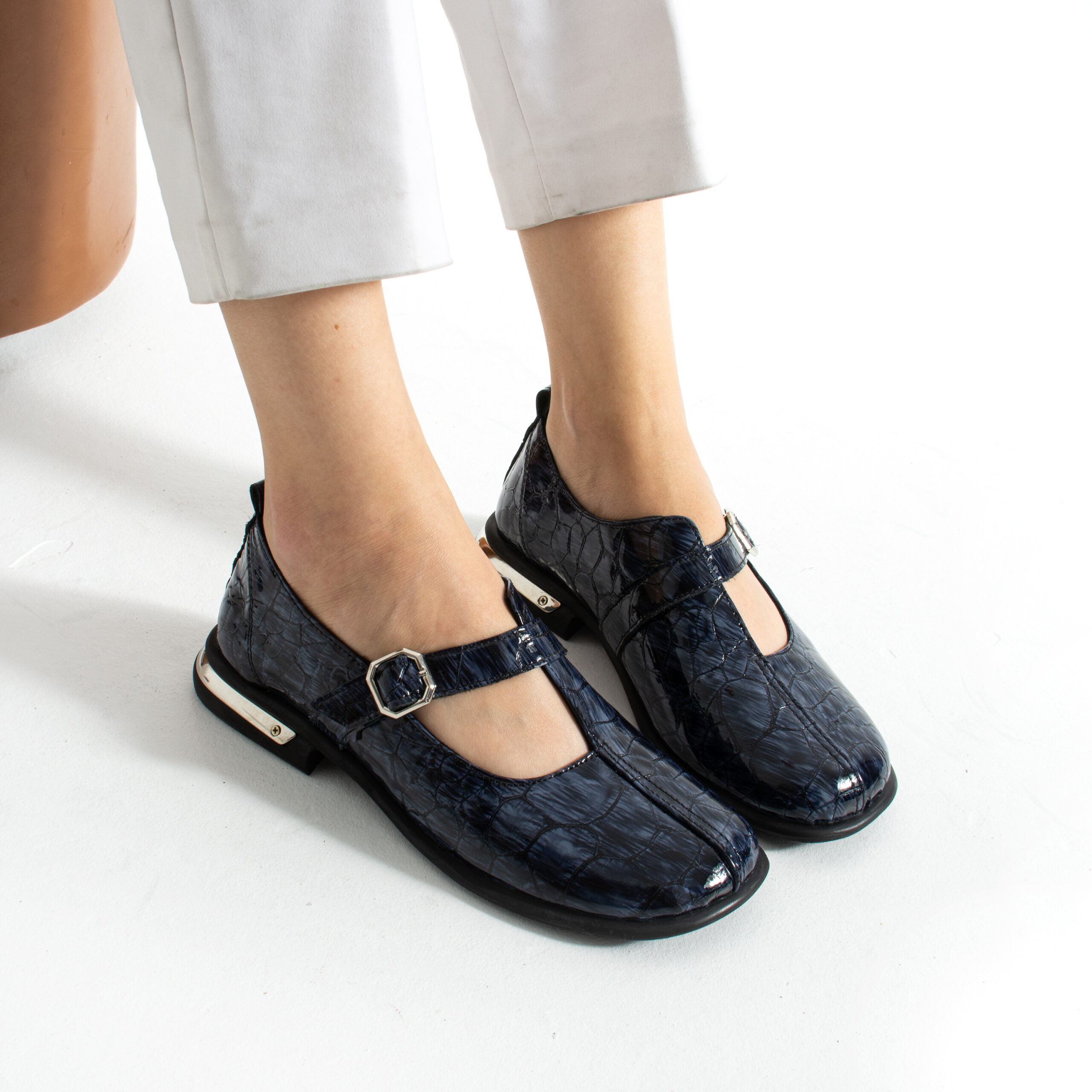 Pantofi de damă din piele naturală Asmara Pantofi de damă din piele naturală Asmara