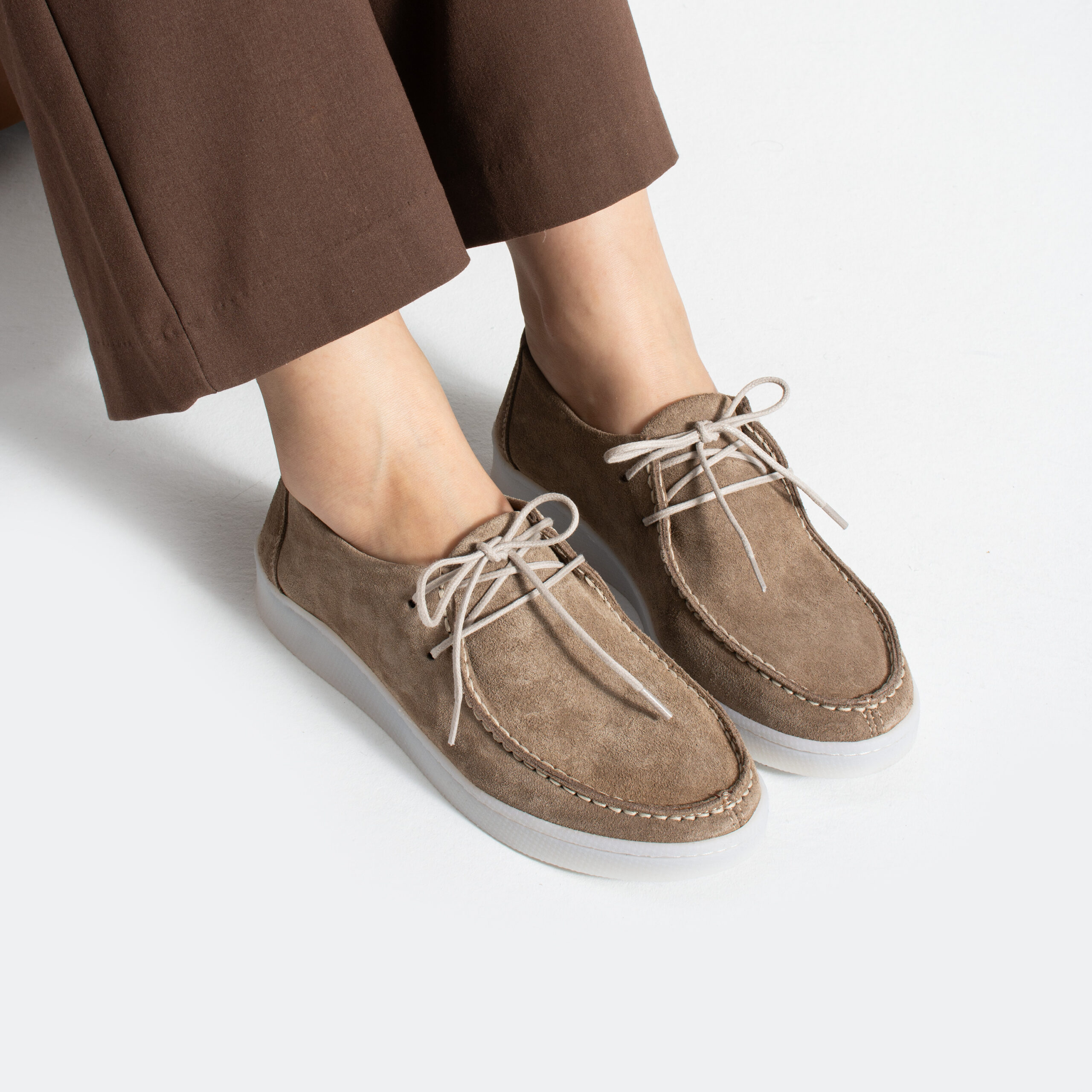 Pantofi casual maro dama din piele intoarsa naturala Eda Pantofi casual maro dama din piele intoarsa naturala Eda