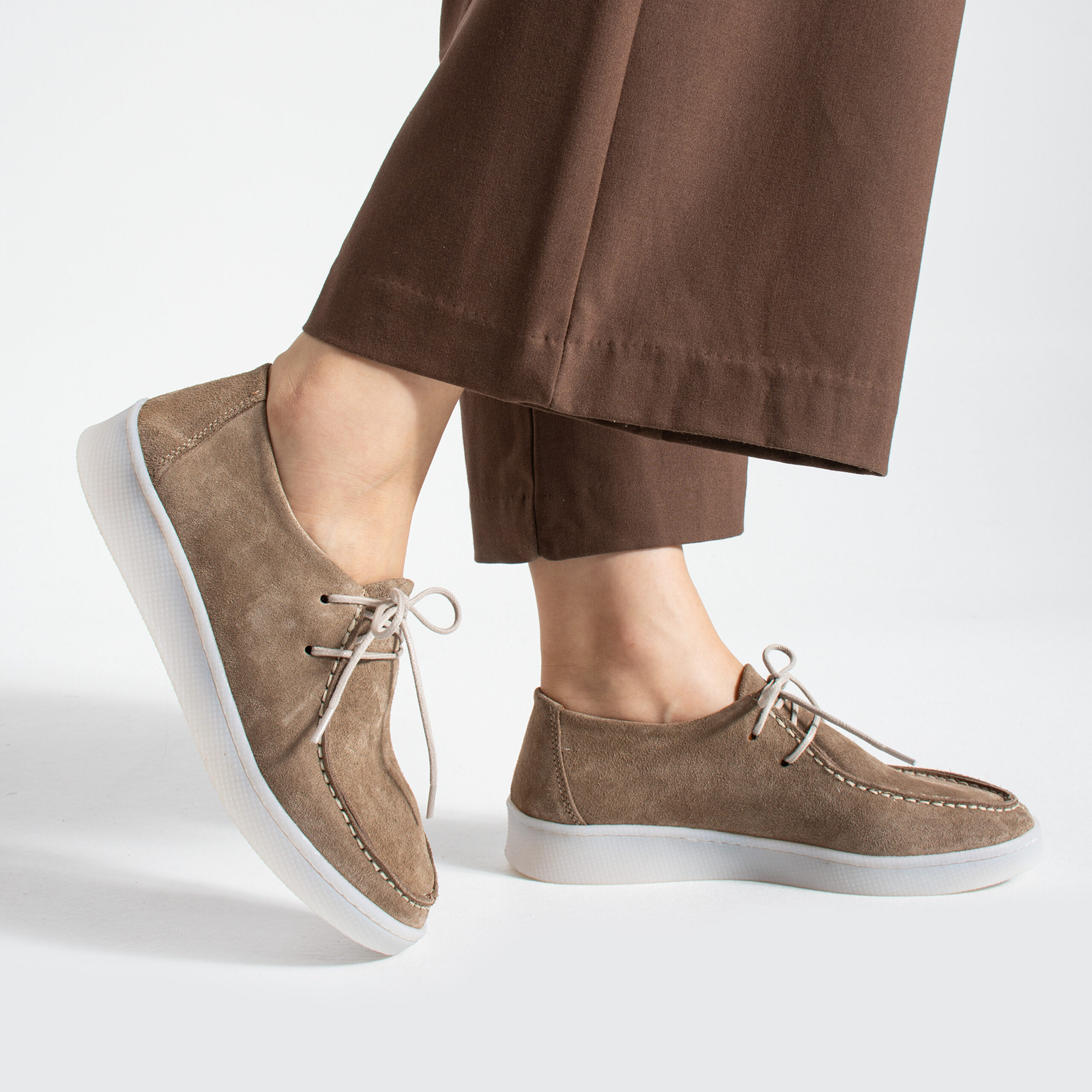 Pantofi casual maro dama din piele intoarsa naturala Eda Pantofi casual maro dama din piele intoarsa naturala Eda