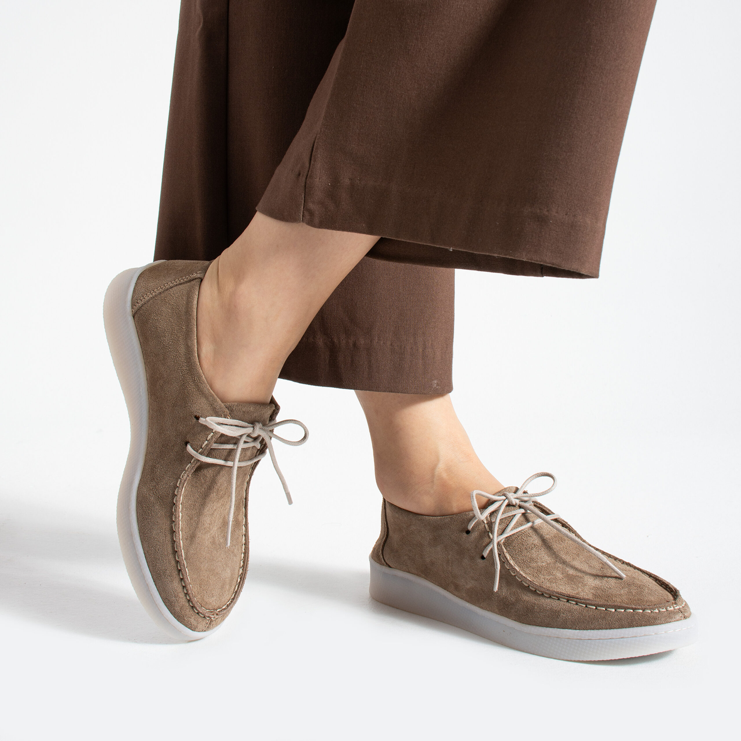Pantofi casual maro dama din piele intoarsa naturala Eda Pantofi casual maro dama din piele intoarsa naturala Eda