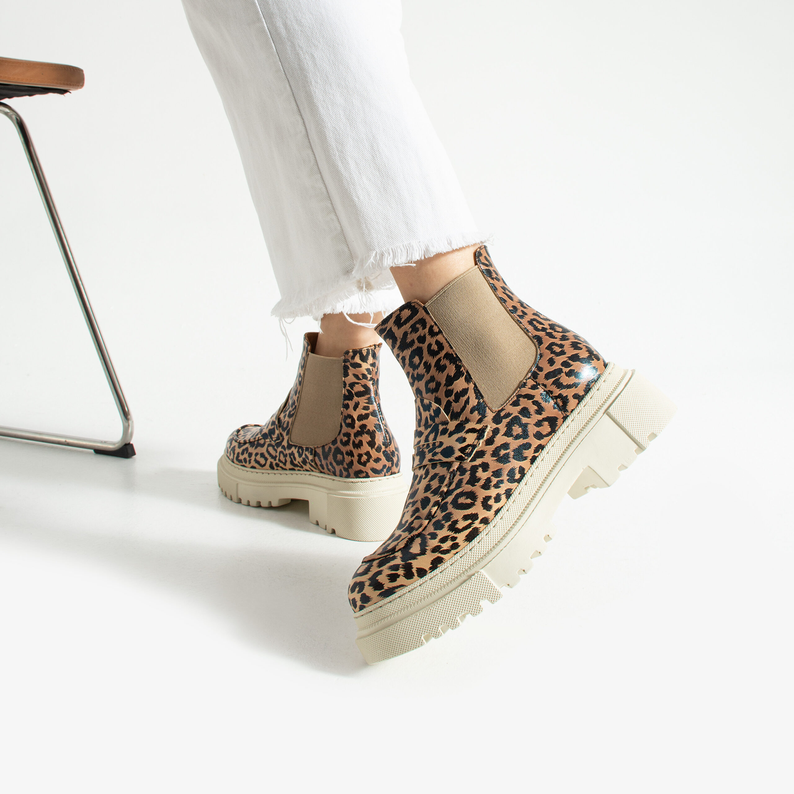 Botine Chelsea leopard din piele naturală Francesca Botine Chelsea leopard din piele naturală Francesca